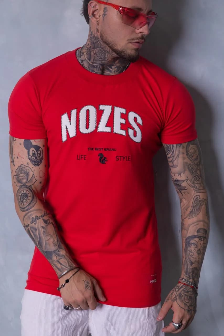 Camiseta Nozes College — Vermelha, foto 1